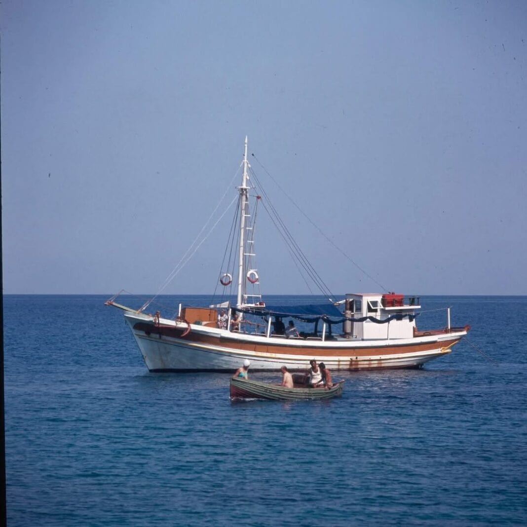 Χρόνια πολλά στους ναυτικούς ζώντες και τεθνεώτες