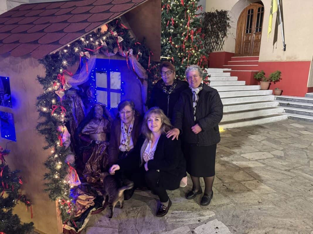 ΓΛΩΣΣΙΩΤΙΣΣΑ:Σας περιμένουμε να μας τιμήστε κ φέτος για τελευταία χρονιά