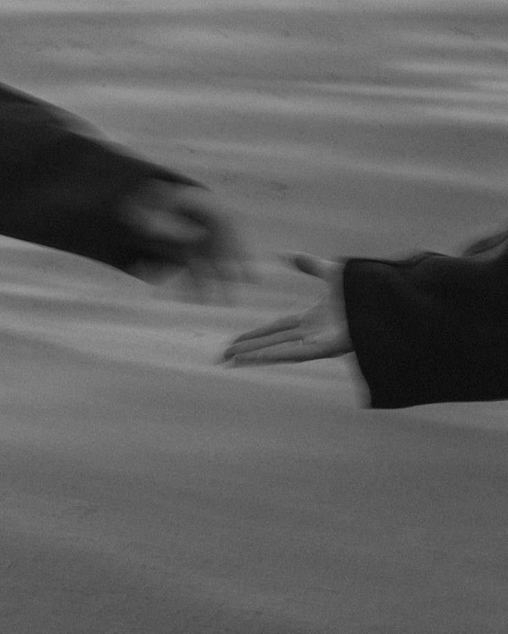 Όταν ο εθελοντισμός γίνεται καθρέφτης ματαιοδοξίας