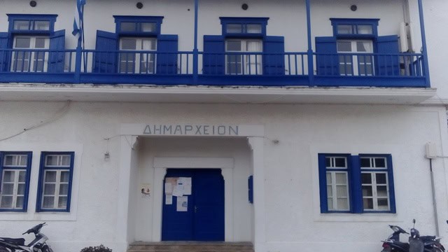 Ευχαριστίες του Δήμου Σκοπέλου στη Seajets για τη δωρεά ζωοτροφών