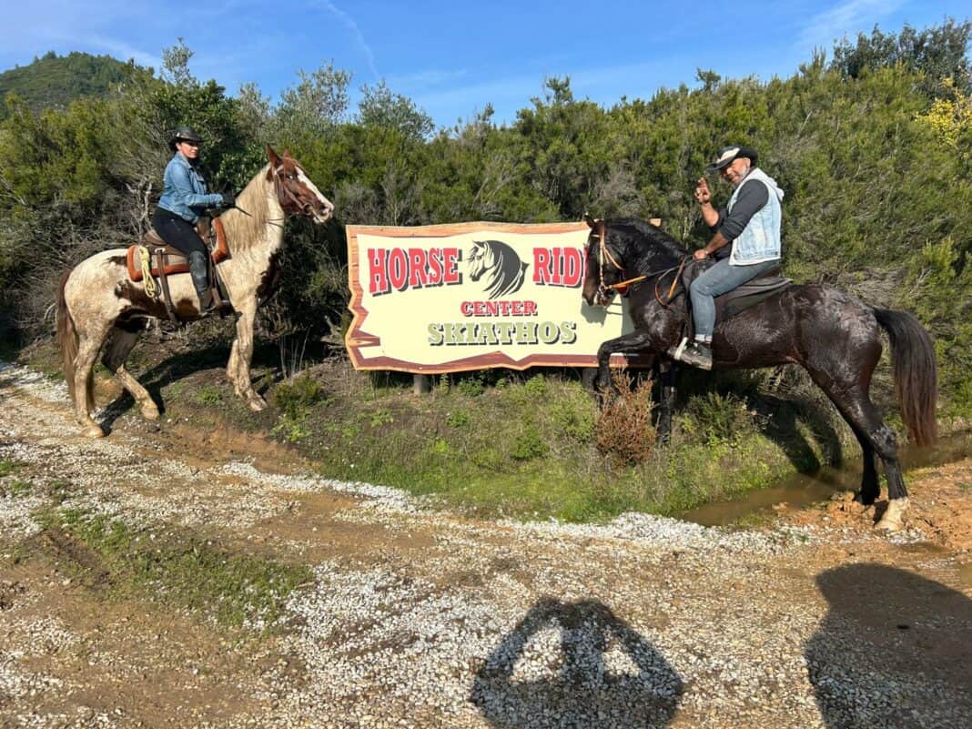 Μια αξέχαστη εμπειρία ιππασίας στη φύση της Σκιάθου
