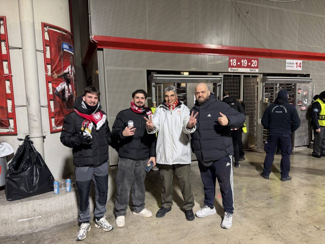 «Η ΠΕΦΟ Αλοννήσου στο Στάδιο Γεώργιος Καραϊσκάκης για τον αγώνα με την Bayer Leverkusen.»