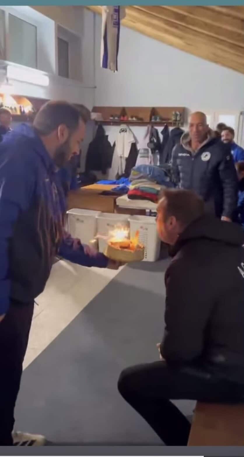 Γενέθλια για τον Πρόεδρο του ΑΟ Σκιάθου, Γιώργο Τσότσο(video)