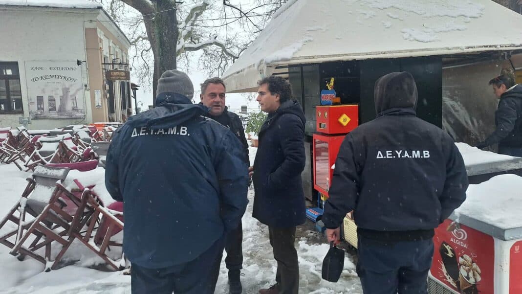 Ο πρόεδρος της ΔΕΥΑΜΒ στην Μακρυνίτσα