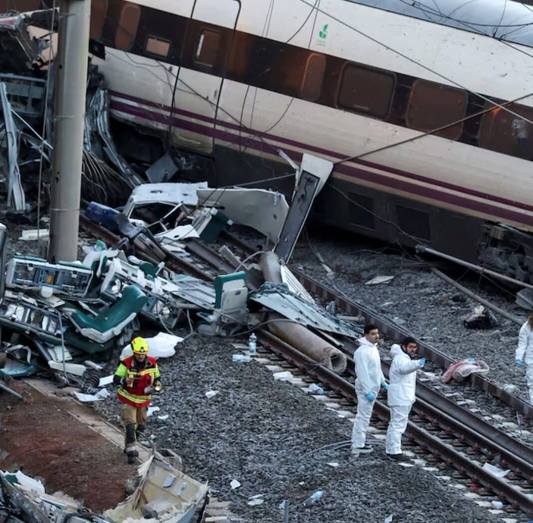 Τριήμερο εθνικό πένθος στην Ισπανία για το πολύνεκρο σιδηροδρομικό δυστύχημα