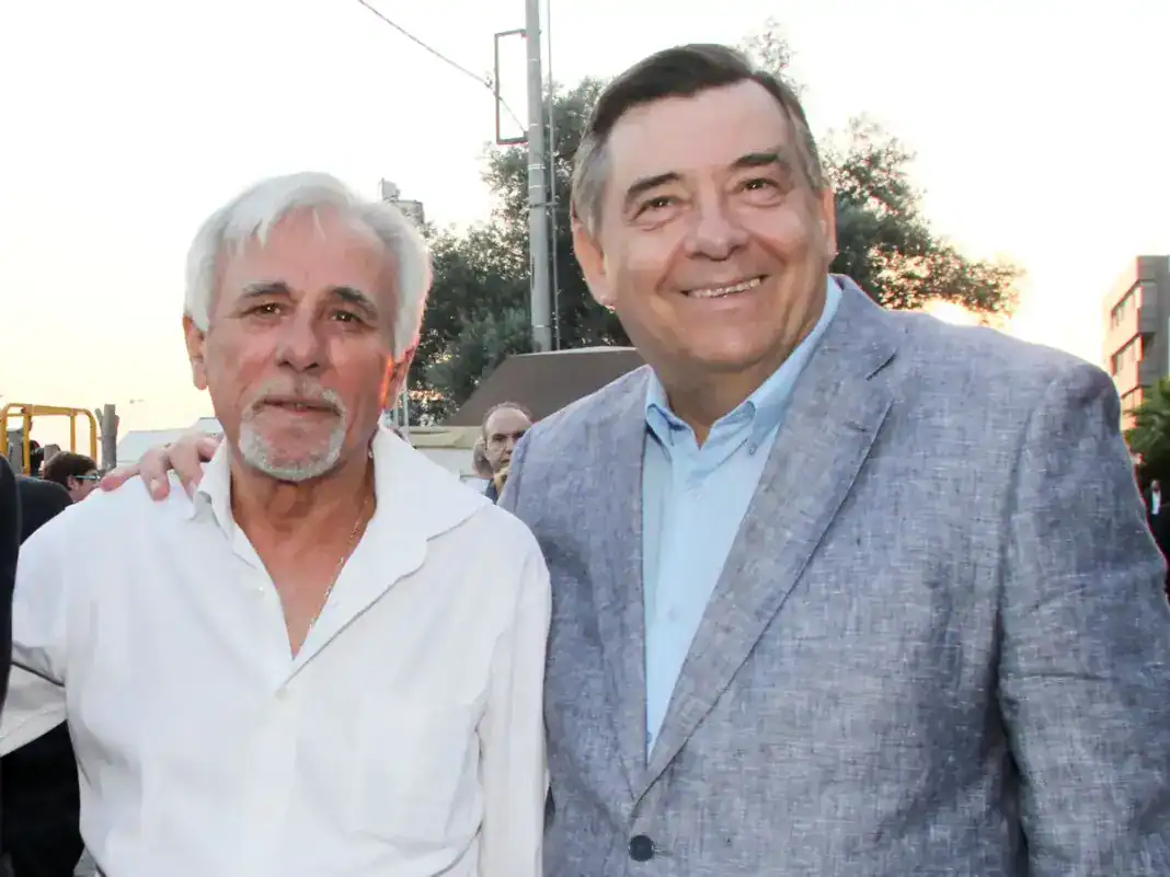 Πέθανε ο δημοσιογράφος Σπύρος Καρατζαφέρης – Συντετριμμένος ο αδελφός του, Γιώργος Καρατζαφέρης