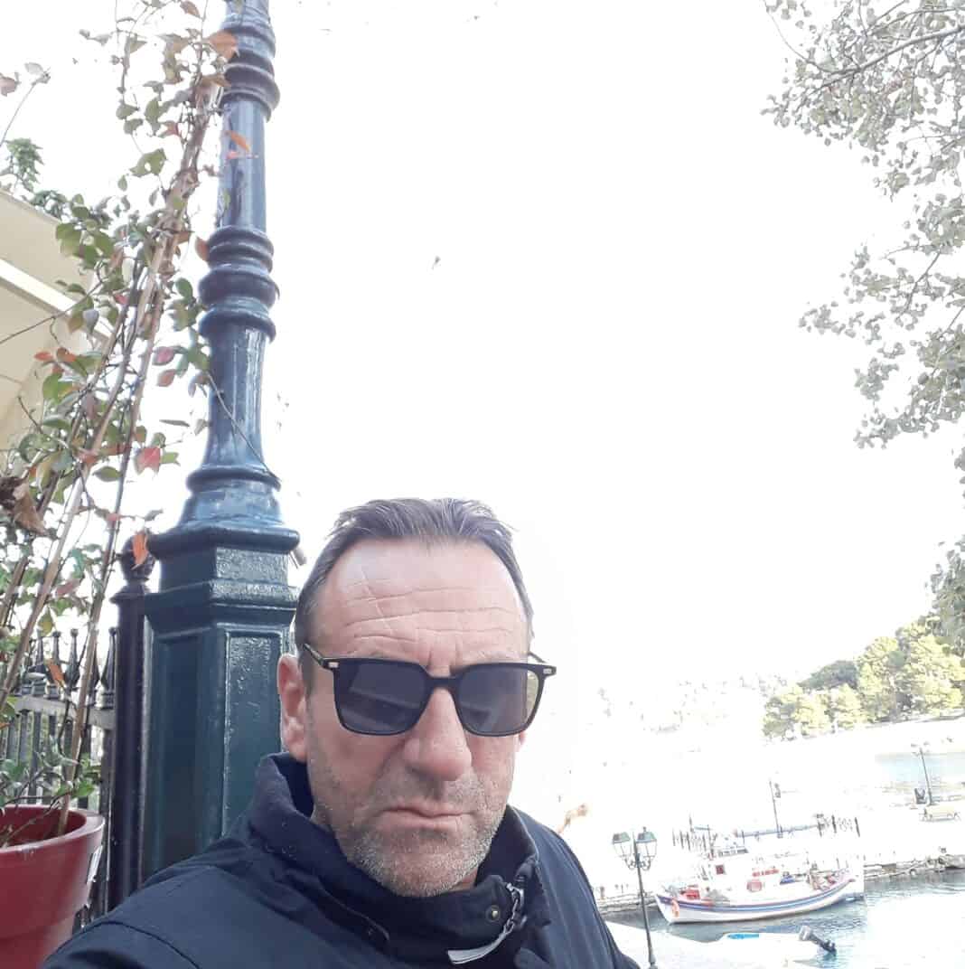 Θλίψη στη Σκιάθο για τον θάνατο του Γιάννη Λαυκιώτη Θλίψη στη Σκιάθο για τον θάνατο του Γιάννη Λαυκιώτη