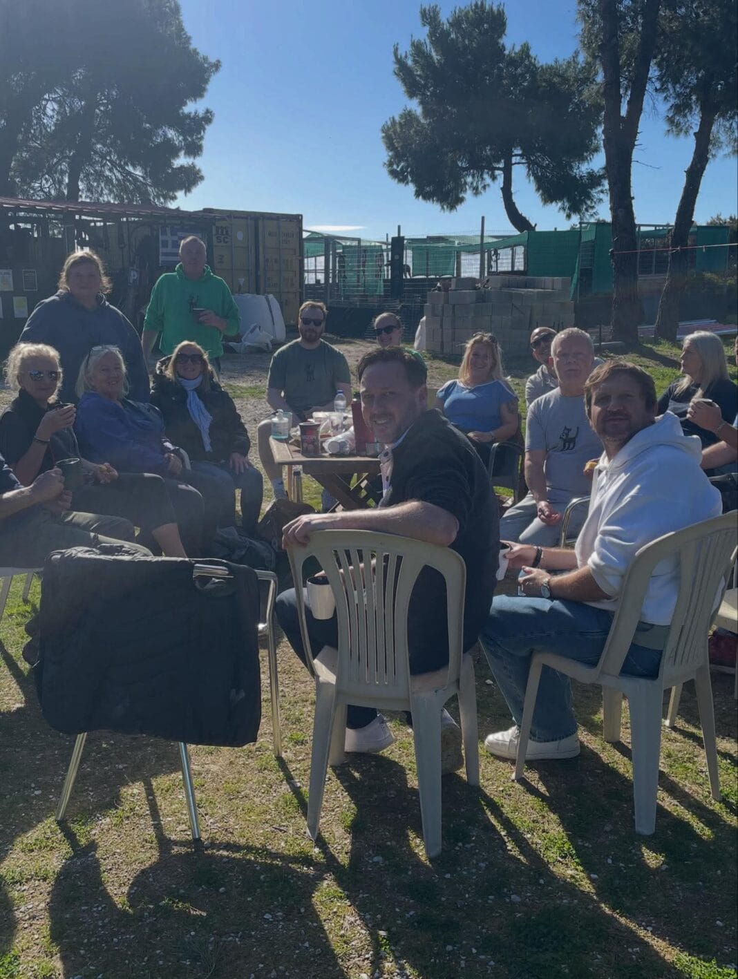 Νέα έργα στο Skiathos Dog Shelter – Με αγάπη χτίζονται ζεστοί χώροι για τα σκυλάκια