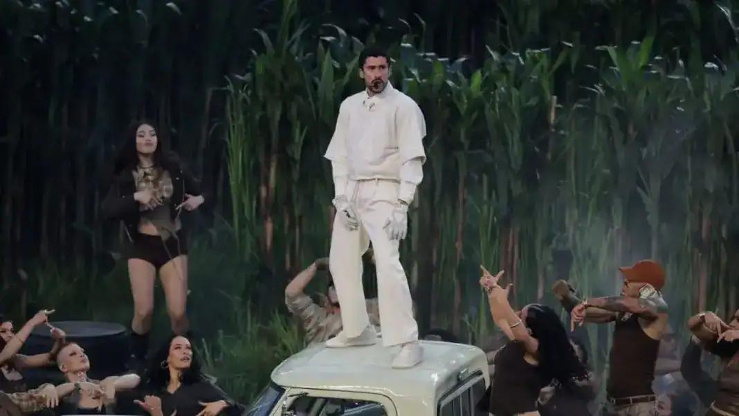 Super Bowl LX: Bad Bunny με πολιτικά μηνύματα, λάτιν υπερθέαμα και Lady Gaga στο halftime show, δείτε βίντεο