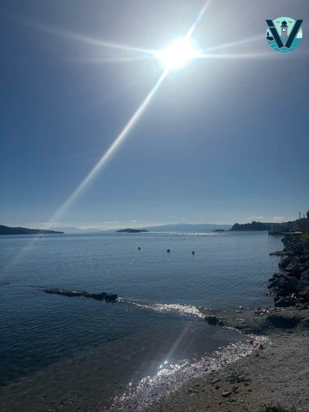 Μεσημεριανή γαλήνη και χειμωνιάτικη λιακάδα στη Σκιάθο