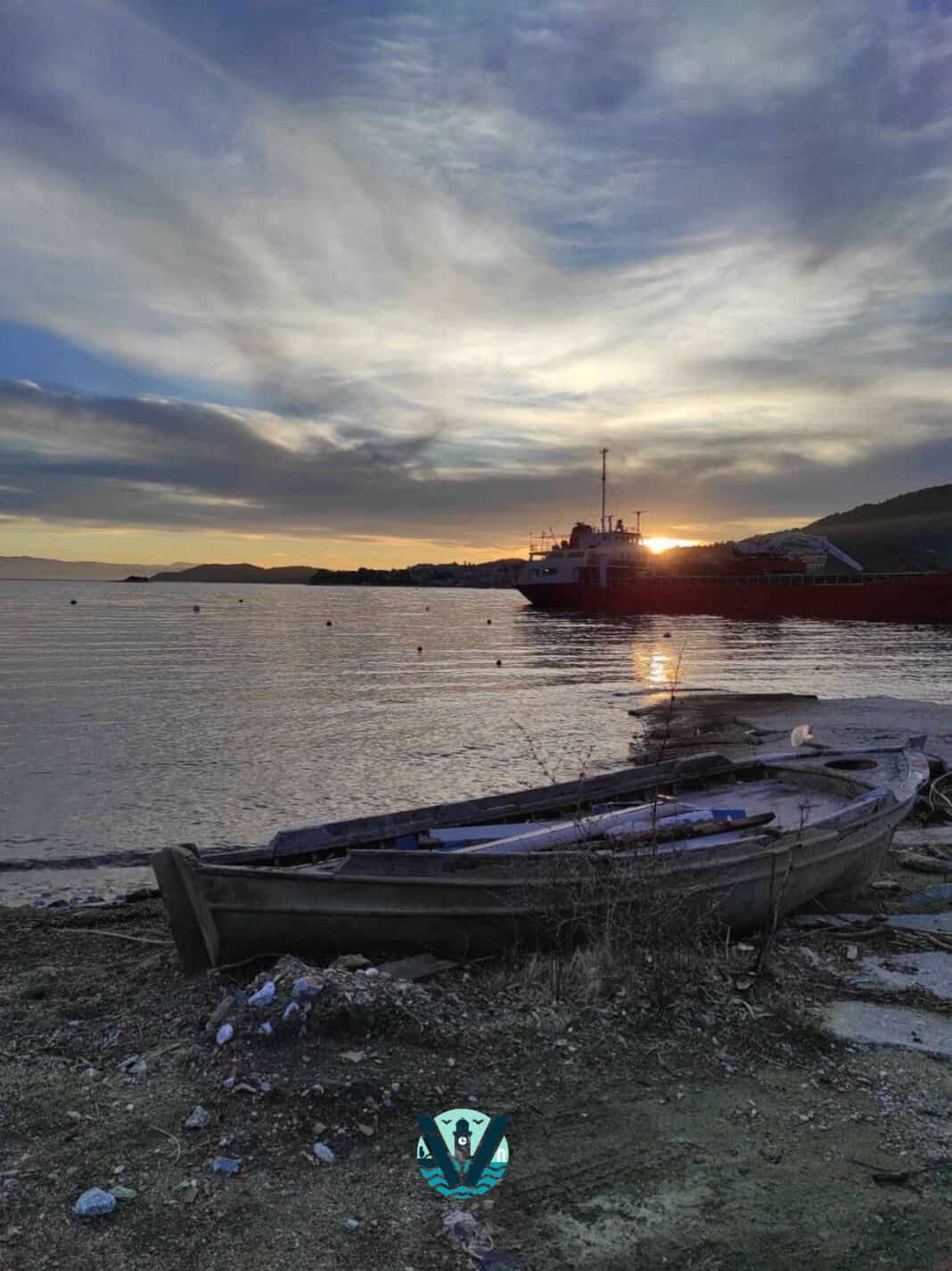 Στο τέλος της ημέρας, η Σκιάθος φορά τα πιο όμορφα της χρώματα…