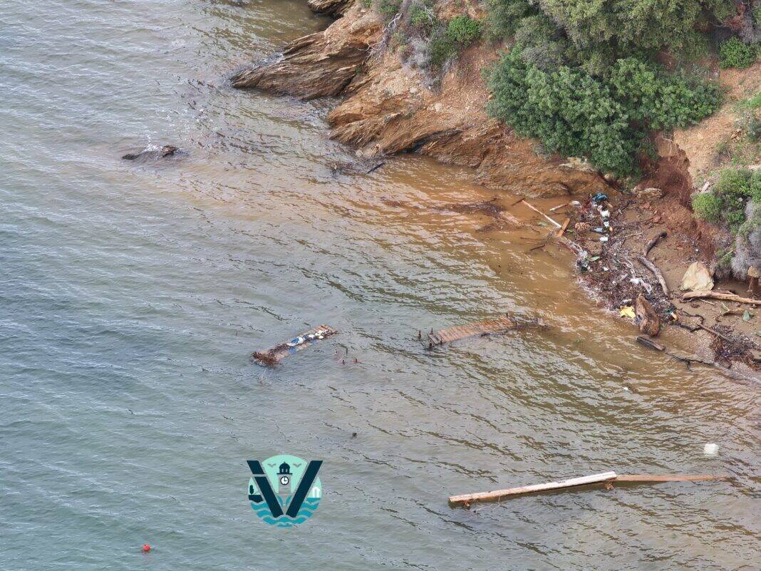 Ασυνήθιστη εικόνα παρουσιάζει η περιοχή Πούντας κοντά στη λίμνη του Άη Γιωργη