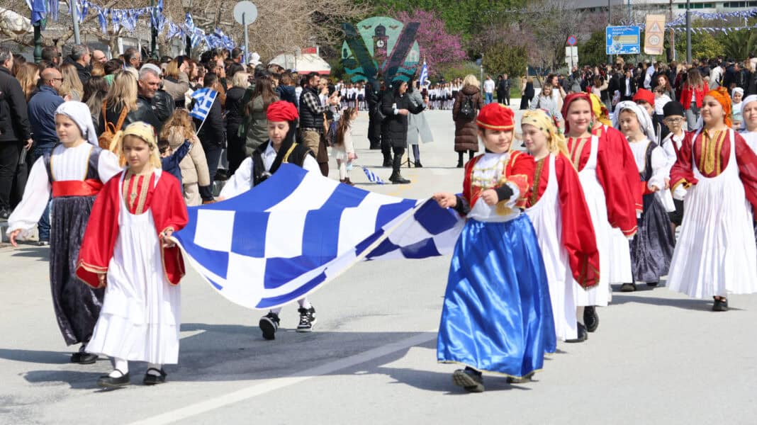 Συμμετοχή του Συλλόγου Γυναικών στη Σκιάθο στις εκδηλώσεις της 25ης Μαρτίου Συμμετοχή του Συλλόγου Γυναικών στη Σκιάθο στις εκδηλώσεις της 25ης Μαρτίου