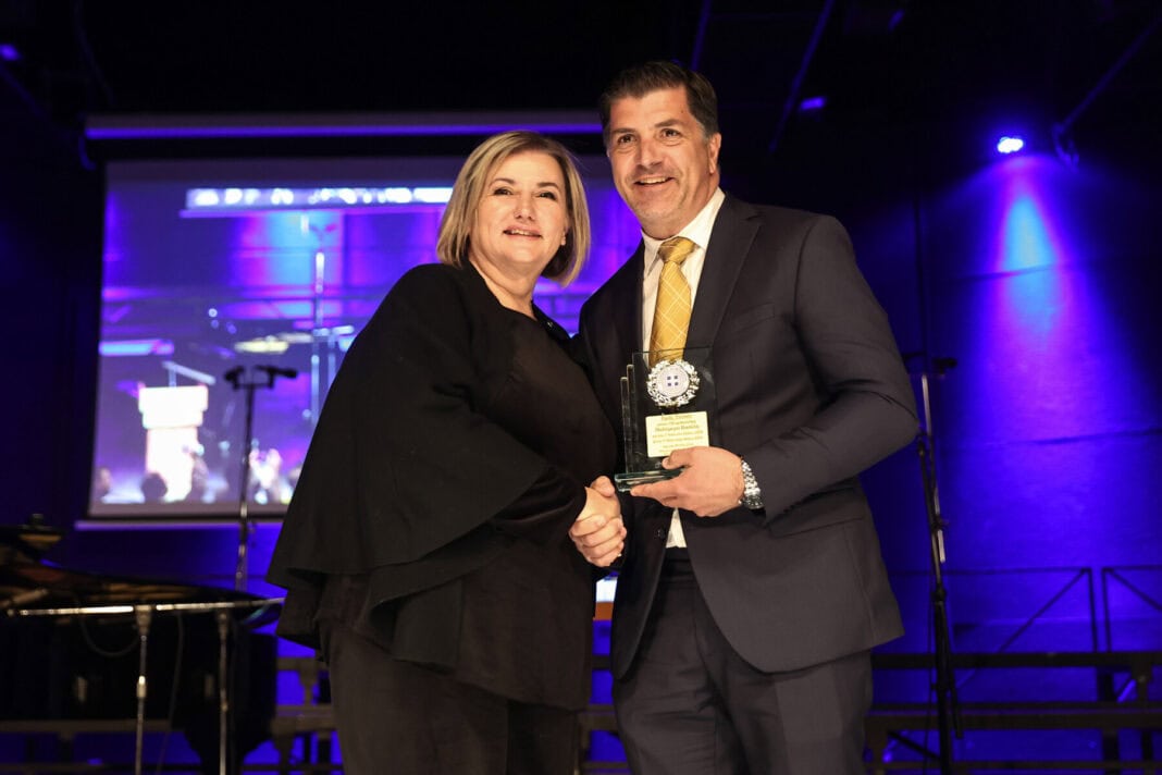 Η Περιφέρεια Θεσσαλία τίμησε τους ολυμπιονίκες και παραολυμπιονίκες, τους αγωνιστές της ζωής Η Περιφέρεια Θεσσαλία τίμησε τους ολυμπιονίκες και παραολυμπιονίκες, τους αγωνιστές της ζωής