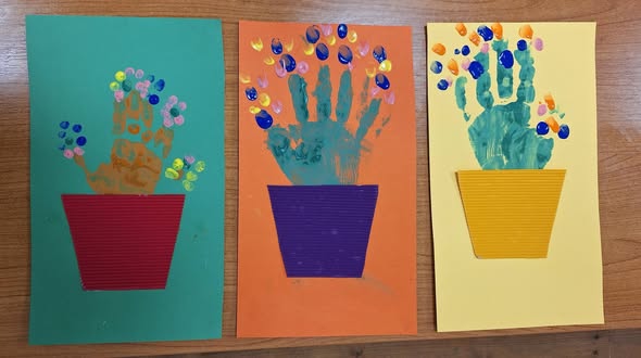 Η Άνοιξη Ανθίζει στο Ειδικό Δημοτικό Σχολείο Σκιάθου Η Άνοιξη Ανθίζει στο Ειδικό Δημοτικό Σχολείο Σκιάθου