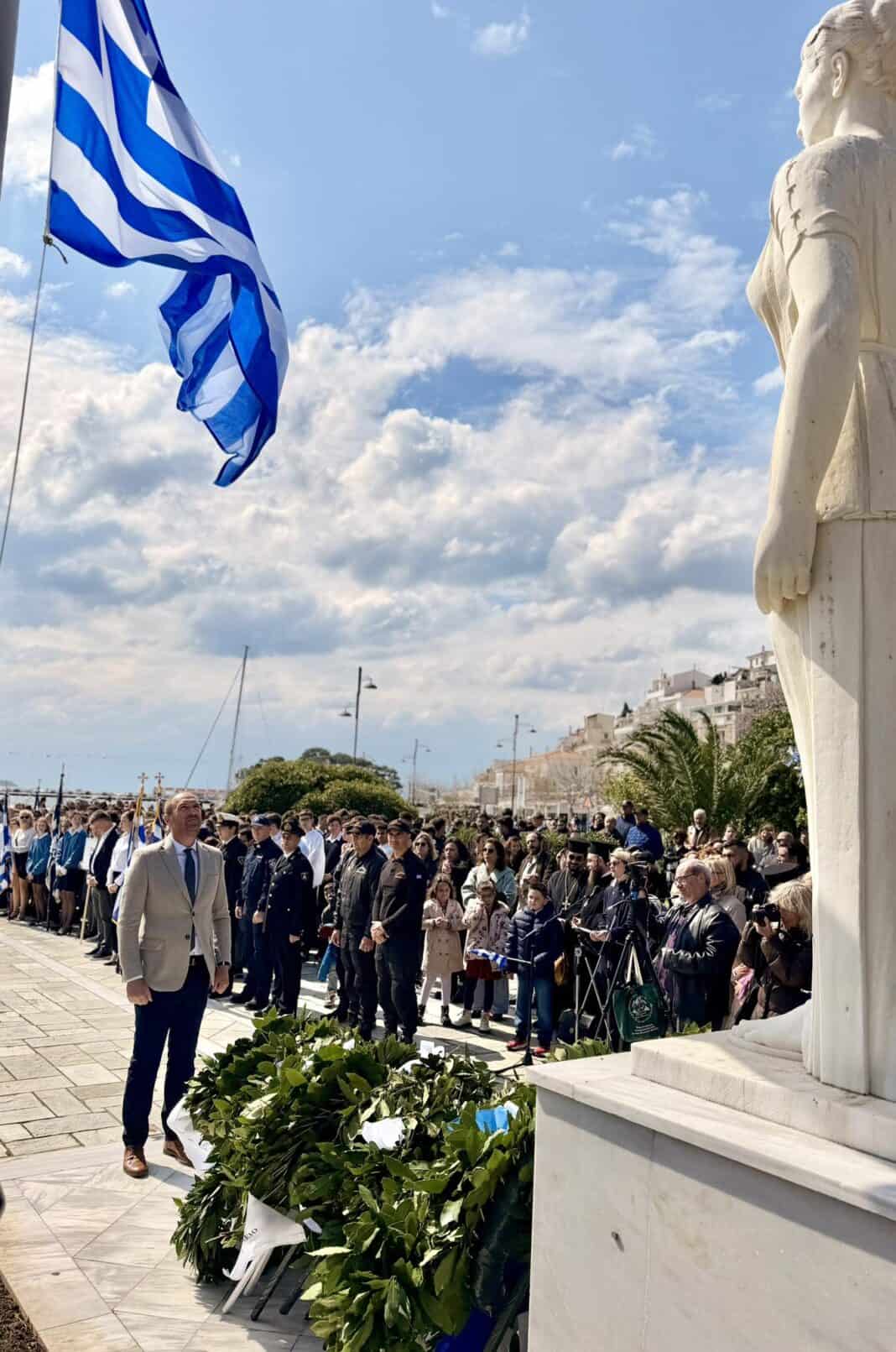 Ευχές από τη ΔΗΜ.Τ.Ο. ΝΔ Σκιάθου για την 25η Μαρτίου Ευχές από τη ΔΗΜ.Τ.Ο. ΝΔ Σκιάθου για την 25η Μαρτίου