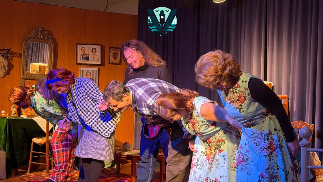 Νέο sold out για το «Το Χαμπέρι» – Συνεχίζεται με δύο ακόμη παραστάσεις(πλούσιο φωτορεπορτάζ) Νέο sold out για το «Το Χαμπέρι» – Συνεχίζεται με δύο ακόμη παραστάσεις(πλούσιο φωτορεπορτάζ)