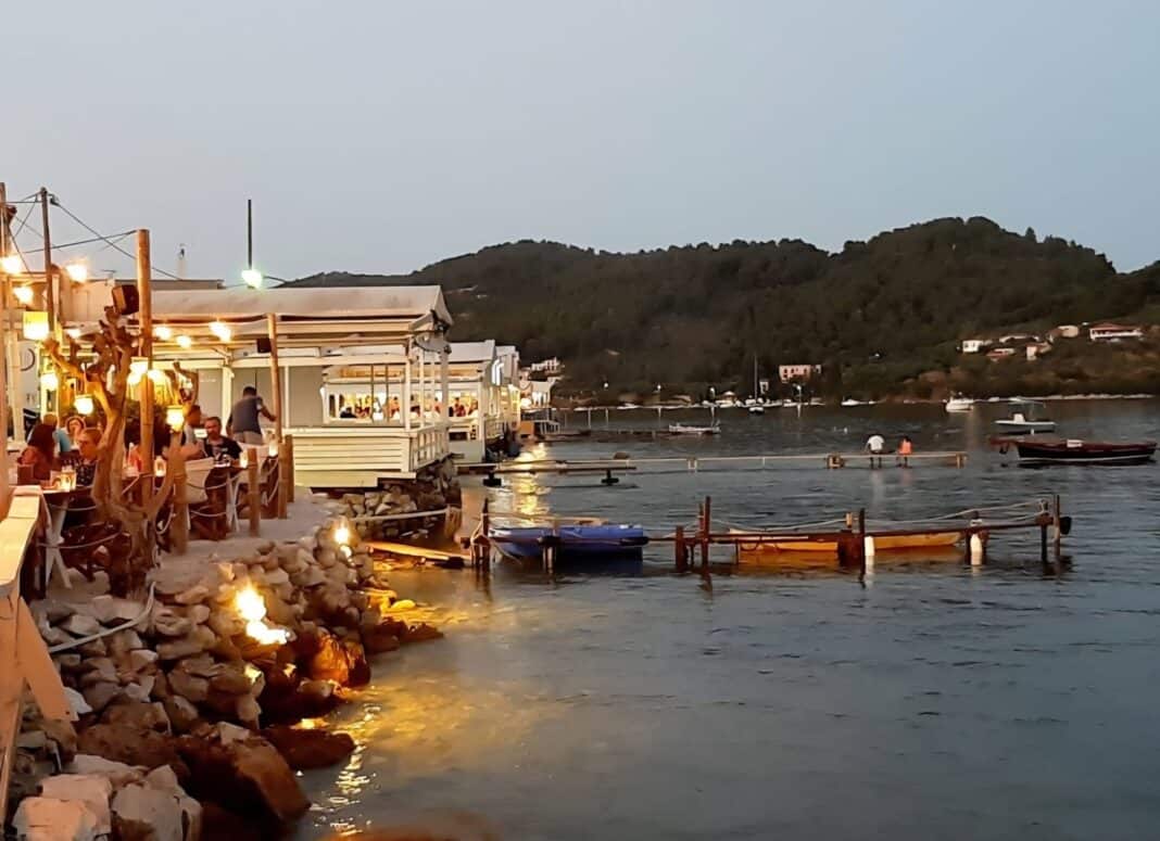 Ας το σκεφτούμε όλοι σοβαρά.. Ας το σκεφτούμε όλοι σοβαρά..