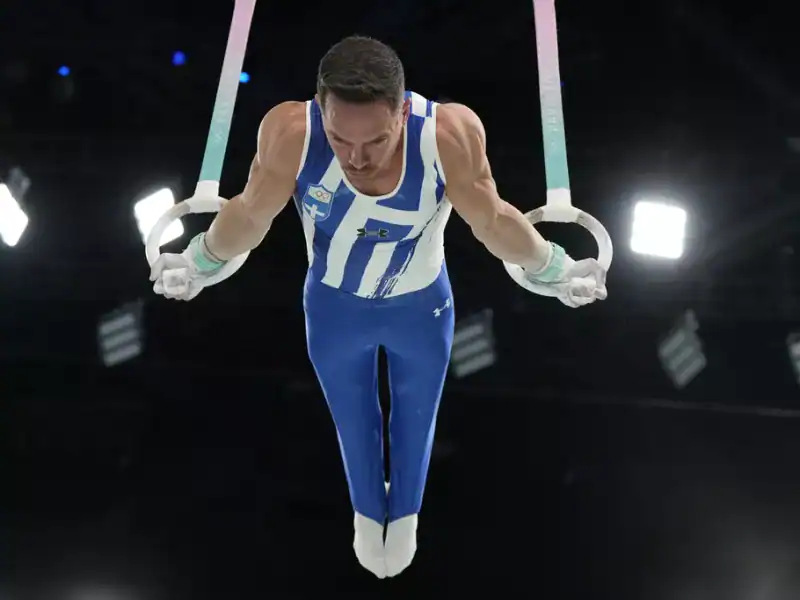 Στο βάθρο και πάλι ο τεράστιος Πετρούνιας – Πήρε το αργυρό στο Παγκόσμιο Κύπελλο Στο βάθρο και πάλι ο τεράστιος Πετρούνιας – Πήρε το αργυρό στο Παγκόσμιο Κύπελλο