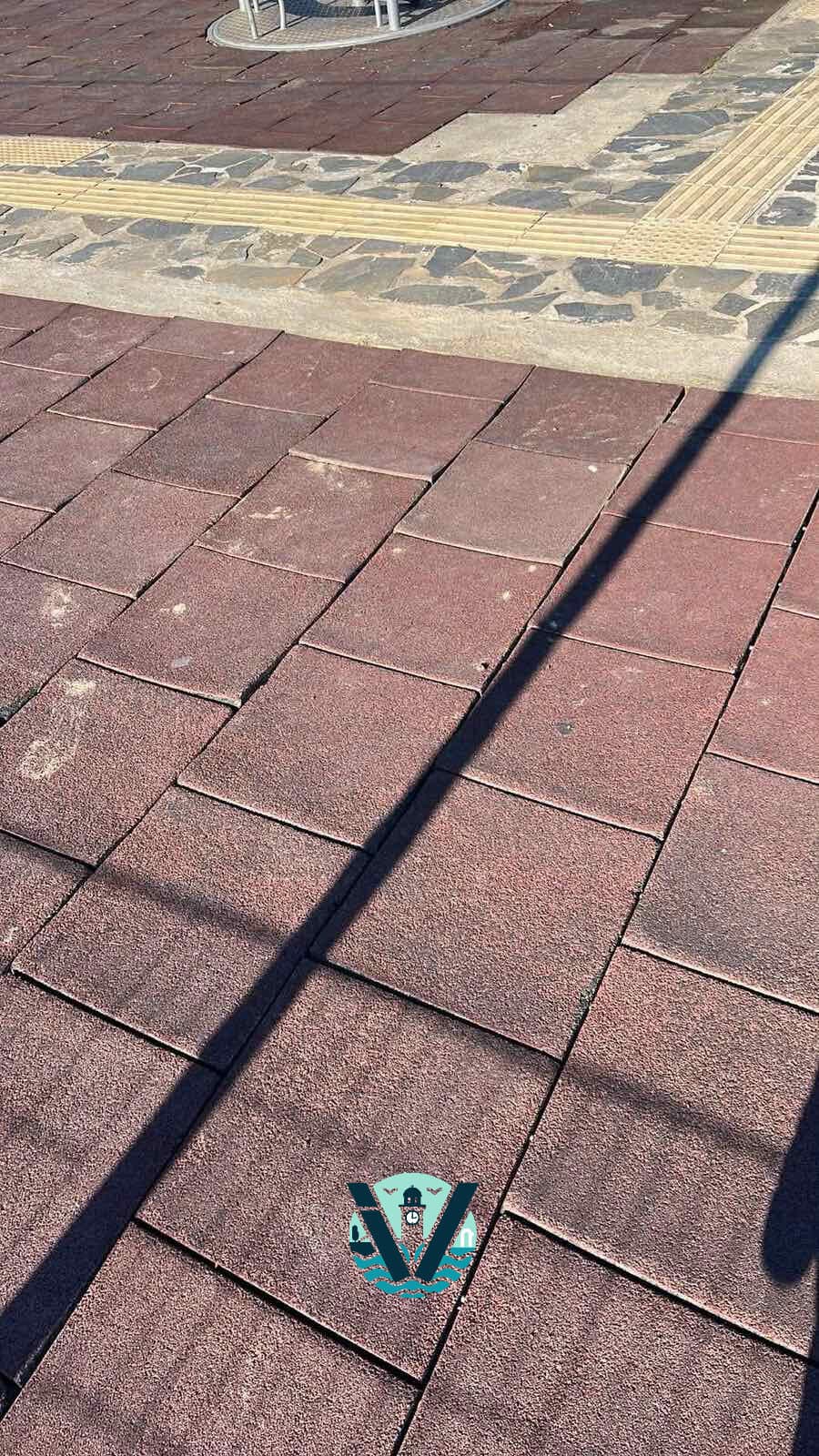 Από την εγκατάλειψη στην αποκατάσταση –Εργασίες συντήρησης στην παιδική χαρά Από την εγκατάλειψη στην αποκατάσταση –Εργασίες συντήρησης στην παιδική χαρά