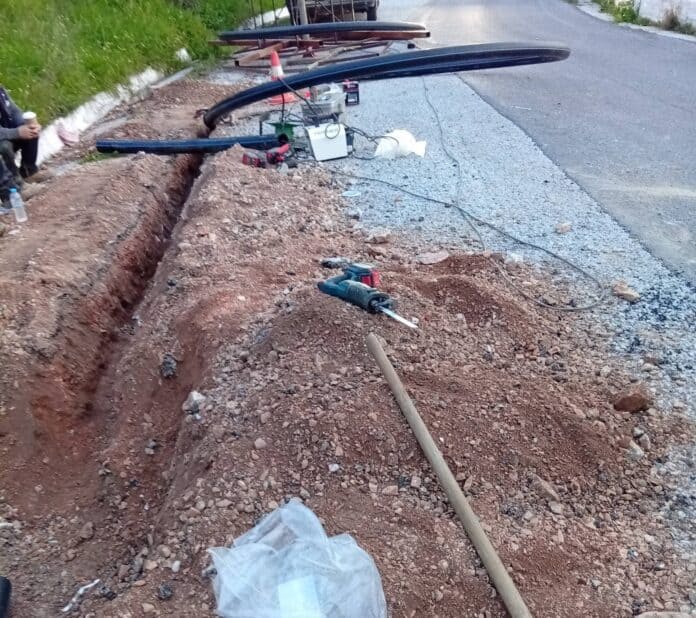 Προχωρούν οι εργασίες αντικατάστασης σωλήνων αμιάντου στο Ν. Κλήμα Προχωρούν οι εργασίες αντικατάστασης σωλήνων αμιάντου στο Ν. Κλήμα