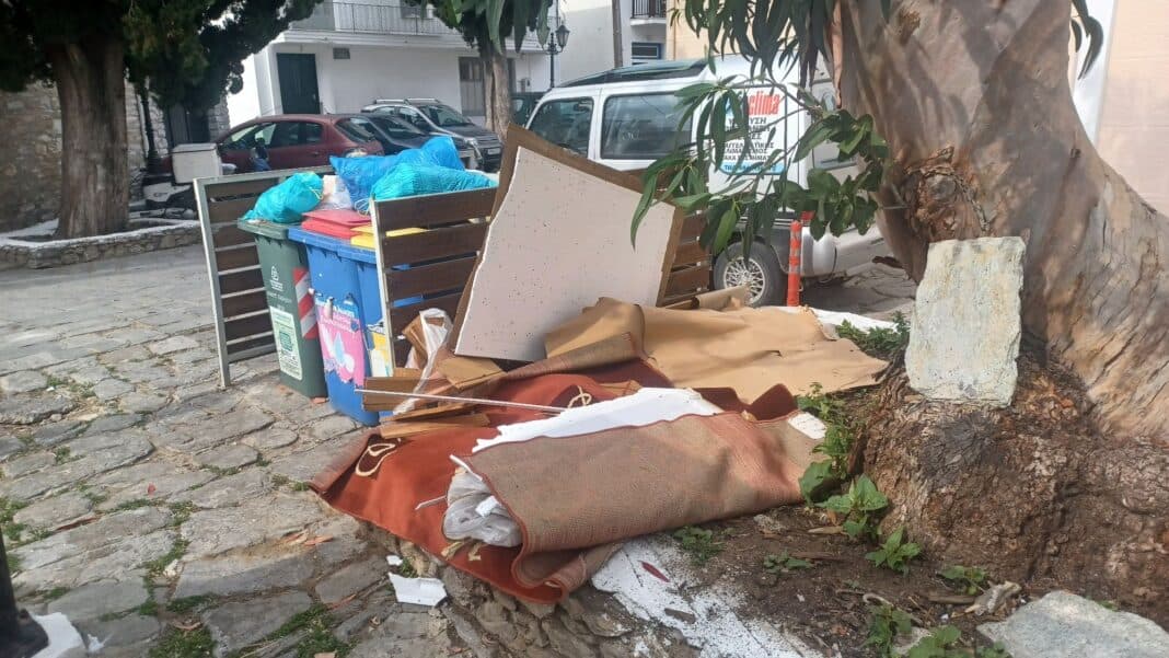 Σκιάθος: Σκουπίδια, αδιαφορία και μια πρόταση που εκθέτει τη δημοτική αρχή Σκιάθος: Σκουπίδια, αδιαφορία και μια πρόταση που εκθέτει τη δημοτική αρχή