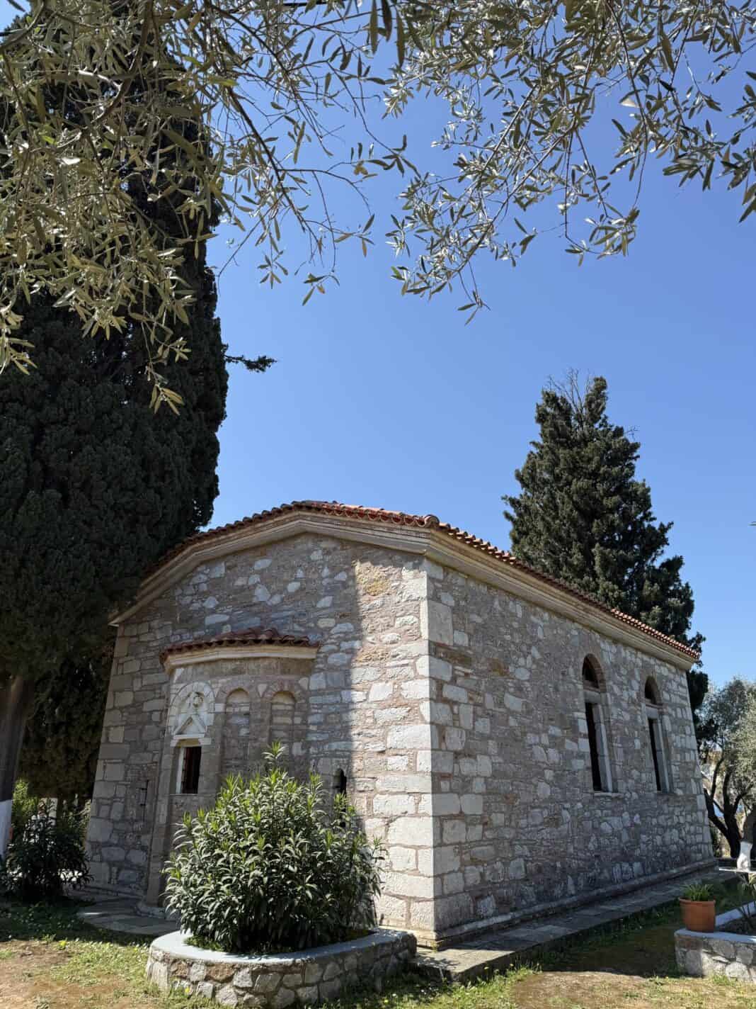 Ιερός Μητροπολιτικός Ναός Τριών Ιεραρχών Σκιάθου:Εορτή Αγίου Γεωργίου Ιερός Μητροπολιτικός Ναός Τριών Ιεραρχών Σκιάθου:Εορτή Αγίου Γεωργίου