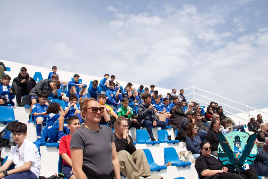 4ο ΤΟΥΡΝΟΥΑ ΠΟΔΟΣΦΑΙΡΟΥ ΒΟΡΕΙΩΝ ΣΠΟΡΑΔΩΝ “ΚΩΝΣΤΑΝΤΙΝΟΣ ΜΕΛΑΧΡΟΙΝΟΣ” : ΣΑΣ ΕΥΧΑΡΙΣΤΟΥΜΕ 4ο ΤΟΥΡΝΟΥΑ ΠΟΔΟΣΦΑΙΡΟΥ ΒΟΡΕΙΩΝ ΣΠΟΡΑΔΩΝ “ΚΩΝΣΤΑΝΤΙΝΟΣ ΜΕΛΑΧΡΟΙΝΟΣ” : ΣΑΣ ΕΥΧΑΡΙΣΤΟΥΜΕ