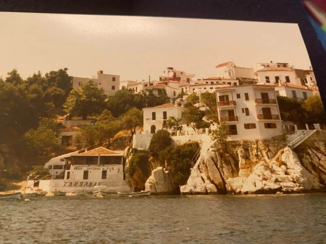 Μια ξεχασμένη γωνιά της Σκιάθου ζητά ξανά ζωή – Ο παλιός «Ταρσανάς» τότε και τώρα Μια ξεχασμένη γωνιά της Σκιάθου ζητά ξανά ζωή – Ο παλιός «Ταρσανάς» τότε και τώρα