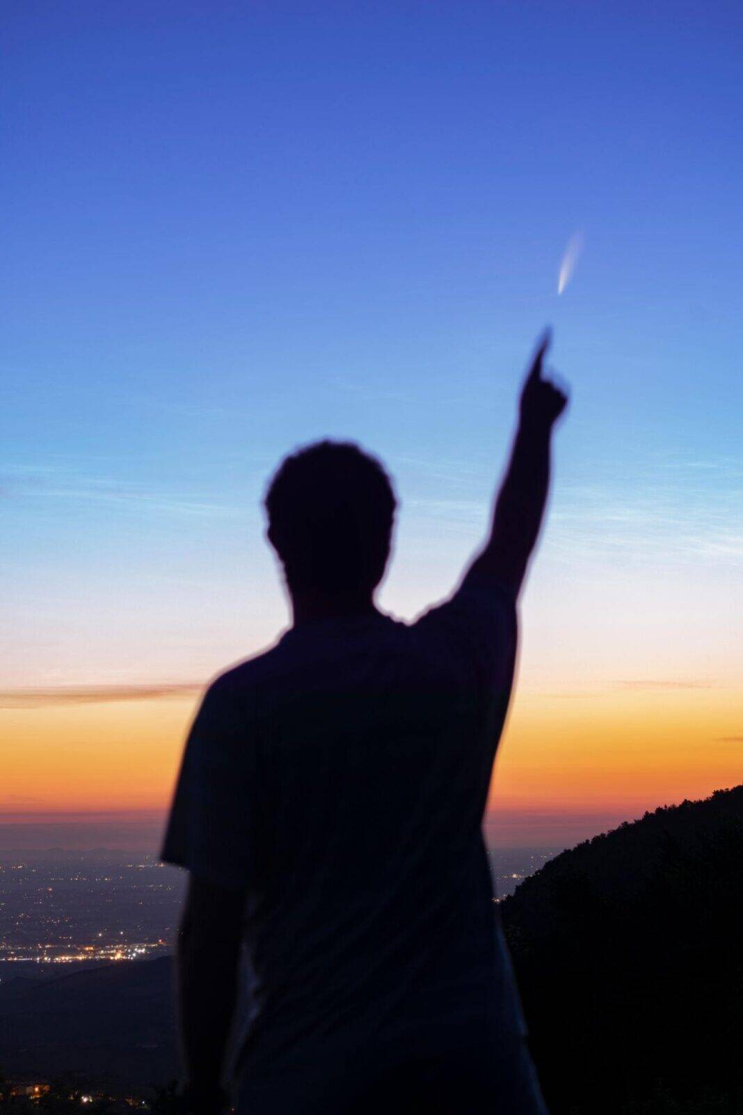 Ένας κομήτης από τα βάθη του χρόνου επιστρέφει — και φαίνεται ήδη στον ουρανό Ένας κομήτης από τα βάθη του χρόνου επιστρέφει — και φαίνεται ήδη στον ουρανό