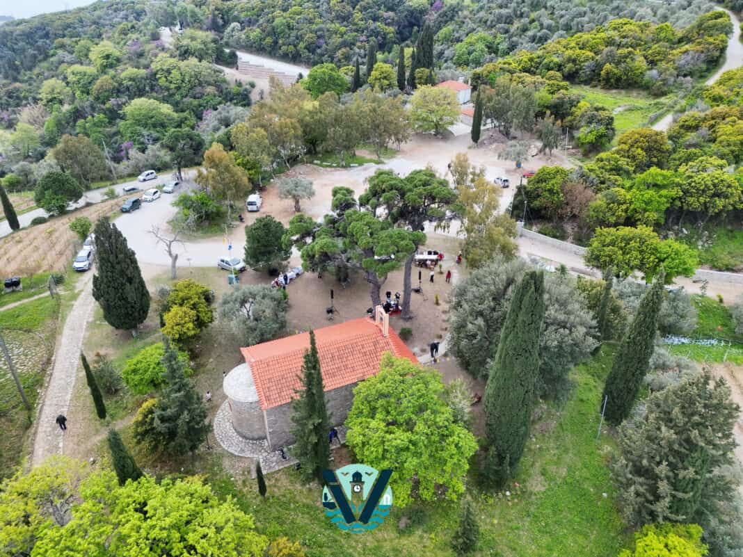 Αναβίωσε το πανηγύρι της Ζωοδόχου Πηγής με παραδοσιακό χρώμα(εικόνες) Αναβίωσε το πανηγύρι της Ζωοδόχου Πηγής με παραδοσιακό χρώμα(εικόνες)