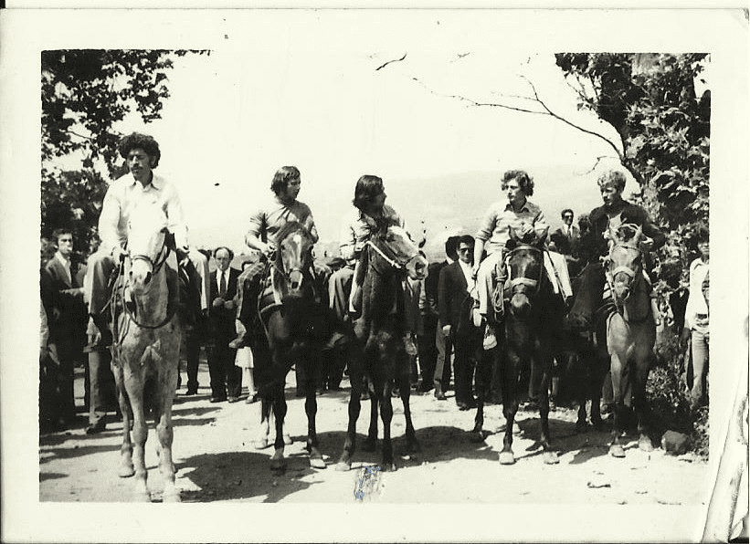 ΟΙ ΙΠΠΟΔΡΟΜΙΕΣ ΣΤΟΝ ΑΗ ΓΙΩΡΓΗ ΤΗΣ ΣΚΙΑΘΟΥ ΟΙ ΙΠΠΟΔΡΟΜΙΕΣ ΣΤΟΝ ΑΗ ΓΙΩΡΓΗ ΤΗΣ ΣΚΙΑΘΟΥ