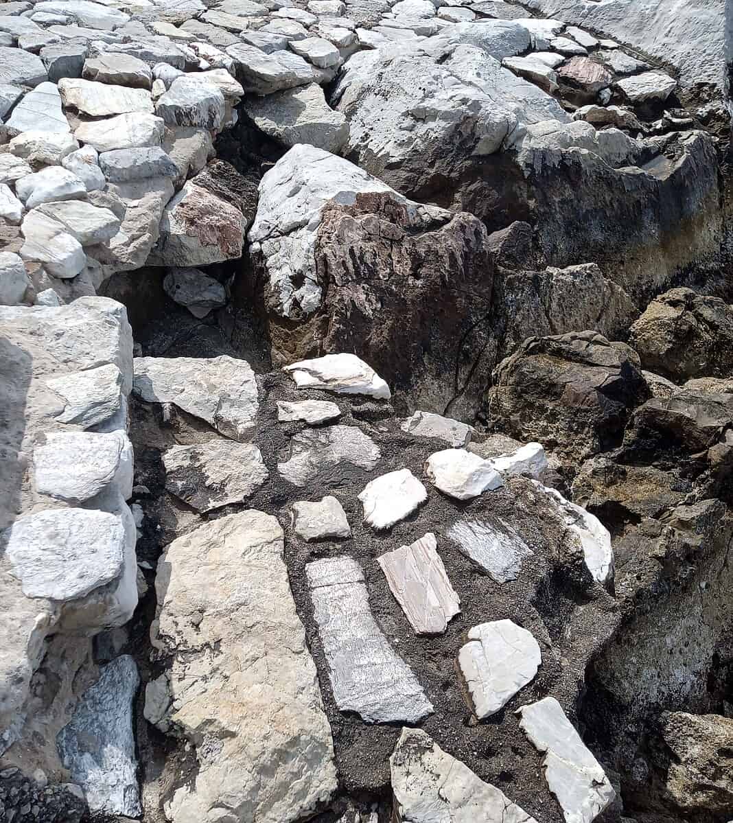 Καταγγελία κατοίκων για το Μπούρτζι: Κίνδυνος φθοράς και αδιαφορίας; Καταγγελία κατοίκων για το Μπούρτζι: Κίνδυνος φθοράς και αδιαφορίας;