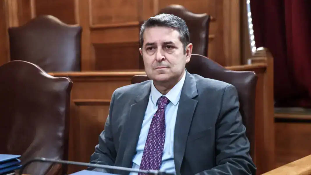 Σε κρίσιμη κατάσταση με εγκεφαλική αιμορραγία στη ΜΕΘ του Ευαγγελισμού ο Γιώργος Μυλωνάκης – Στο πλευρό του βρέθηκε ο Κυριάκος Μητσοτάκης Σε κρίσιμη κατάσταση με εγκεφαλική αιμορραγία στη ΜΕΘ του Ευαγγελισμού ο Γιώργος Μυλωνάκης – Στο πλευρό του βρέθηκε ο Κυριάκος Μητσοτάκης