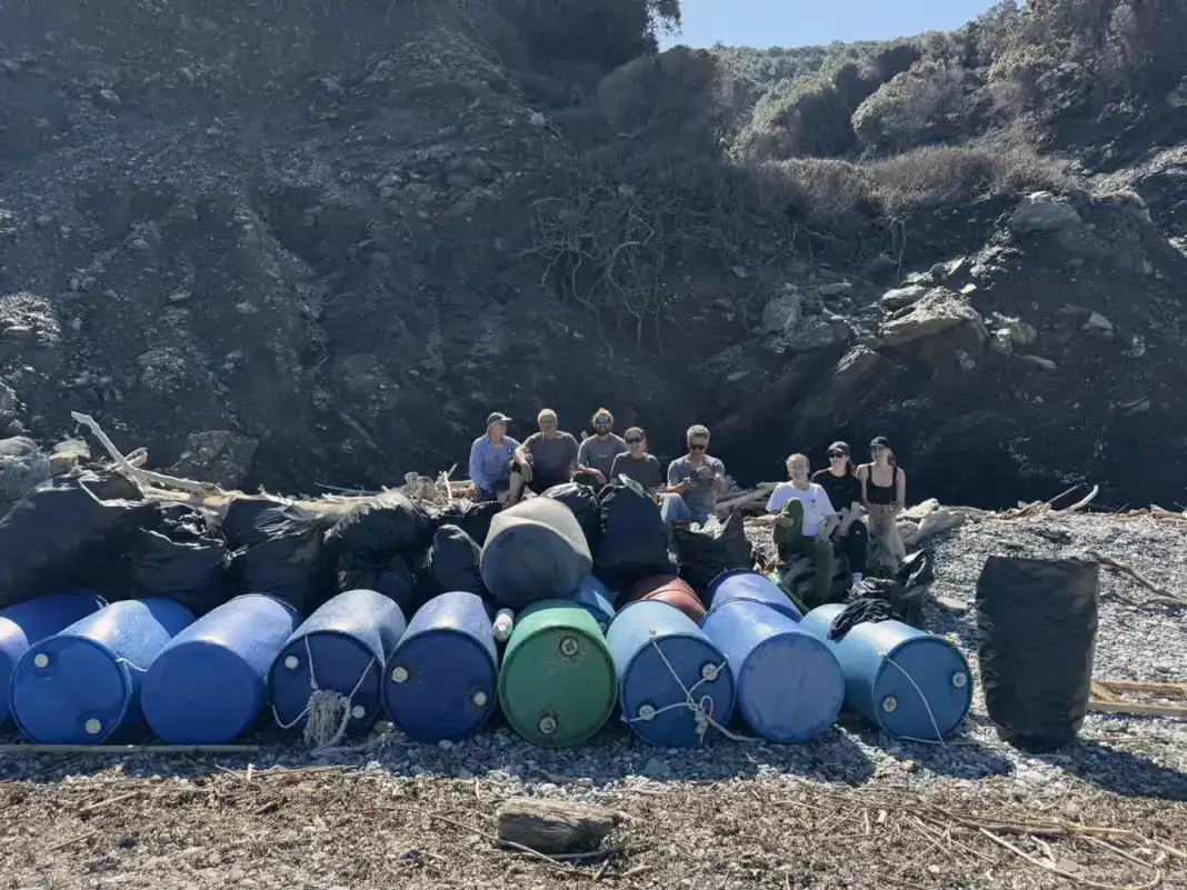 Μια μέρα στη θάλασσα που αγαπάμε | Όλοι μαζί για μια καθαρή Σκιάθο Μια μέρα στη θάλασσα που αγαπάμε | Όλοι μαζί για μια καθαρή Σκιάθο