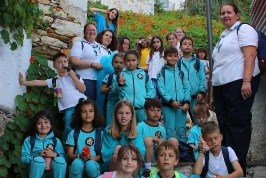 Μια μαγική διαδρομή των Αστεριών κατέληξε στη θάλασσα γεμάτη συγκίνηση και χαμόγελα Μια μαγική διαδρομή των Αστεριών κατέληξε στη θάλασσα γεμάτη συγκίνηση και χαμόγελα