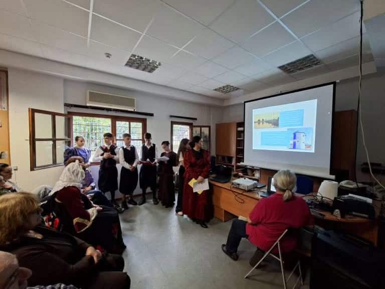 Γέφυρες σχολείων μέσα από την παράδοση και τον πολιτισμό Γέφυρες σχολείων μέσα από την παράδοση και τον πολιτισμό