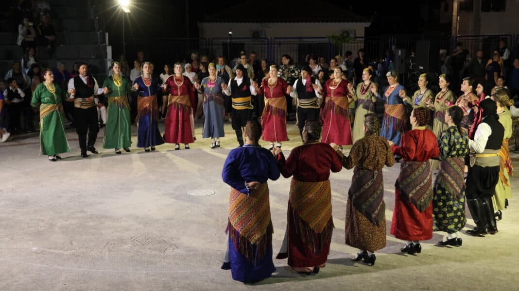 Με επιτυχία ολοκληρώθηκε το τετραήμερο πολιτιστικών εκδηλώσεων του Πολιτιστικού και Λαογραφικού Συλλόγου Σκοπέλου με τη συμμετοχή του εφηβικού τμήματος Συλλόγου γυναικών Σκιάθου (εικόνες) Με επιτυχία ολοκληρώθηκε το τετραήμερο πολιτιστικών εκδηλώσεων του Πολιτιστικού και Λαογραφικού Συλλόγου Σκοπέλου με τη συμμετοχή του εφηβικού τμήματος Συλλόγου γυναικών Σκιάθου (εικόνες)