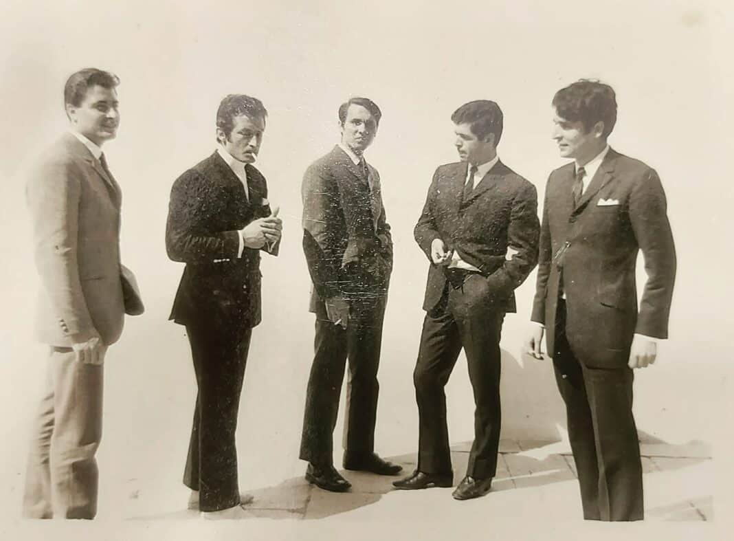 Σκιάθος, δεκαετία του ’60: Οι όμορφοι νέοι μιας άλλης εποχής Σκιάθος, δεκαετία του ’60: Οι όμορφοι νέοι μιας άλλης εποχής