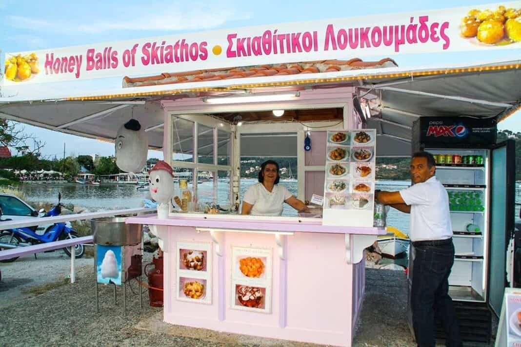 ΟΙ ΠΑΡΑΔΟΣΙΑΚΟΙ ΒΙΟΠΑΛΑΙΣΤΕΣ ΣΤΗΝ ΠΑΡΑΛΙΑ ΤΗΣ ΣΚΙΑΘΟΥ ΟΙ ΠΑΡΑΔΟΣΙΑΚΟΙ ΒΙΟΠΑΛΑΙΣΤΕΣ ΣΤΗΝ ΠΑΡΑΛΙΑ ΤΗΣ ΣΚΙΑΘΟΥ
