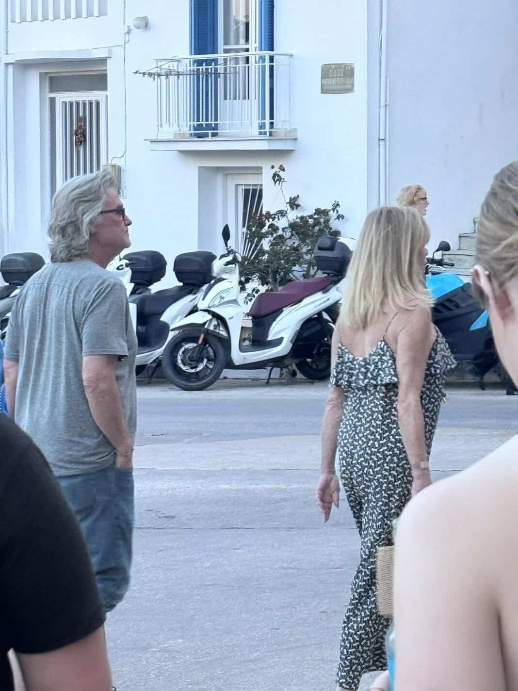 Look Who’s Back in Skiathos! Η Γκόλντι Χον και ο Κερτ Ράσελ ξανά στο αγαπημένο τους νησί Look Who’s Back in Skiathos! Η Γκόλντι Χον και ο Κερτ Ράσελ ξανά στο αγαπημένο τους νησί