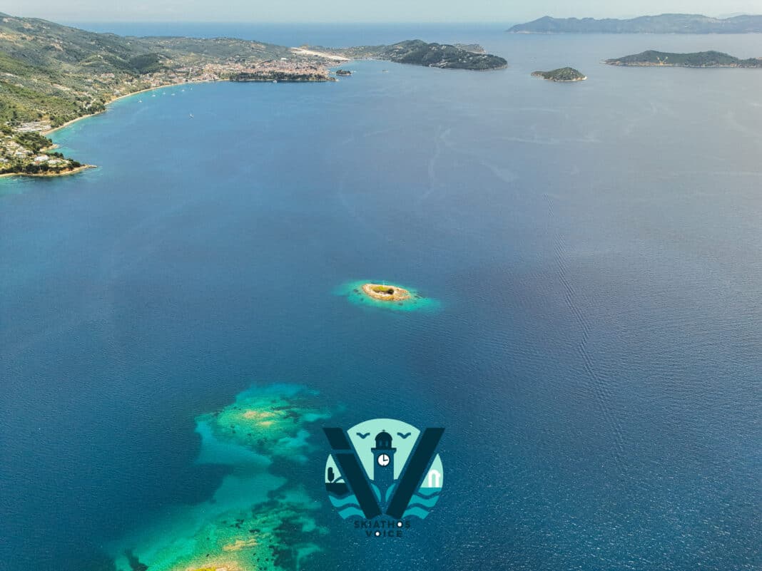 Ο ΘΡΥΛΟΣ ΤΗΣ ΞΕΡΑΣ ΜΑΥΡΟΜΑΝΤΗΛΟΥΣ ΣΤΗ ΣΚΙΑΘΟ (εικόνες) Ο ΘΡΥΛΟΣ ΤΗΣ ΞΕΡΑΣ ΜΑΥΡΟΜΑΝΤΗΛΟΥΣ ΣΤΗ ΣΚΙΑΘΟ (εικόνες)