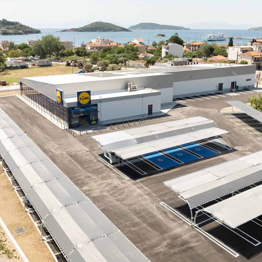 Όταν επενδύεις 7.780.187 € σε ένα νέο κατάστημα.. Όταν επενδύεις 7.780.187 € σε ένα νέο κατάστημα..