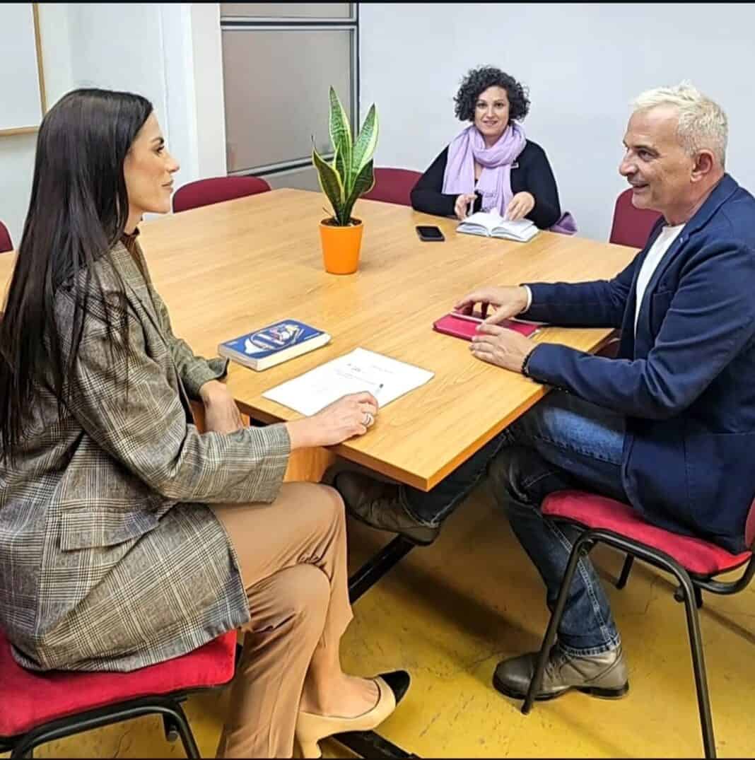 Υπογραφή Συμφώνου Συνεργασίας μεταξύ της Αντιδημαρχίας Παιδείας και Εκπαίδευσης του Δήμου Βόλου και του Τμήματός Πολιτισμού και Δημιουργικών Μέσων και Πολιτισμού του Πανεπιστημίου Θεσσαλίας Υπογραφή Συμφώνου Συνεργασίας μεταξύ της Αντιδημαρχίας Παιδείας και Εκπαίδευσης του Δήμου Βόλου και του Τμήματός Πολιτισμού και Δημιουργικών Μέσων και Πολιτισμού του Πανεπιστημίου Θεσσαλίας