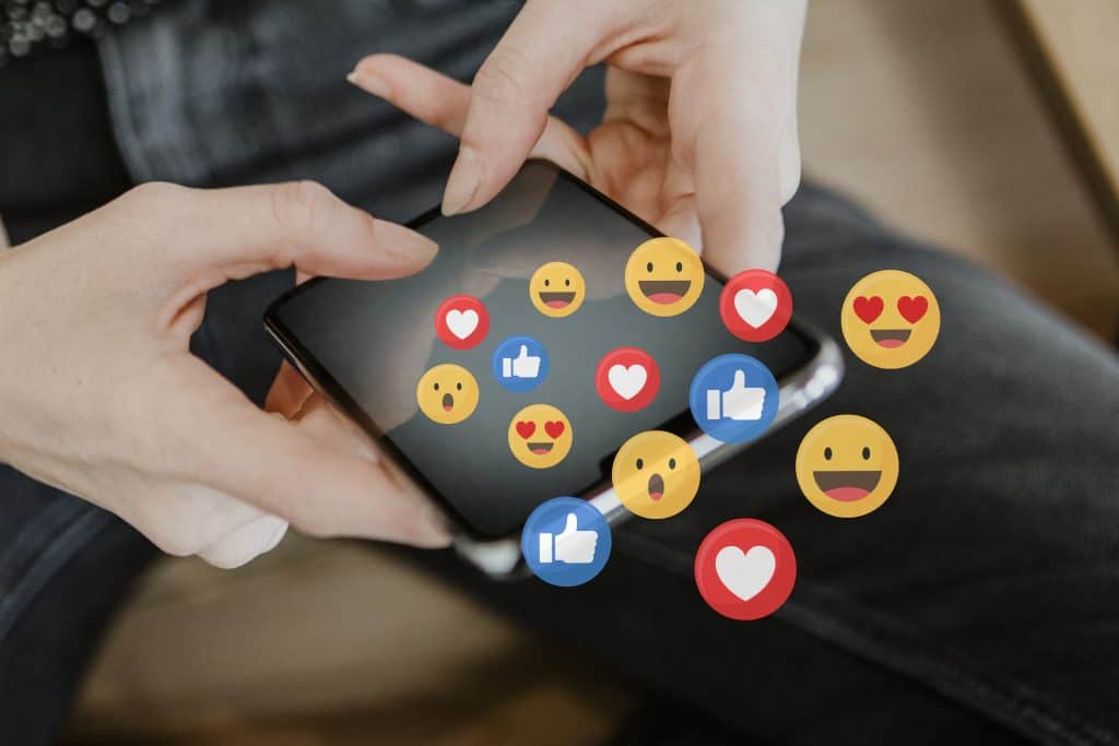 «Έπεσαν» Facebook και Messenger – Αναφορές για εκτεταμένες δυσλειτουργίες «Έπεσαν» Facebook και Messenger – Αναφορές για εκτεταμένες δυσλειτουργίες