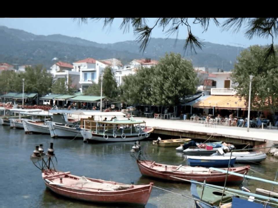 Το παλιό λιμάνι της Σκιάθου στο πέρασμα του χρόνου… Το παλιό λιμάνι της Σκιάθου στο πέρασμα του χρόνου…