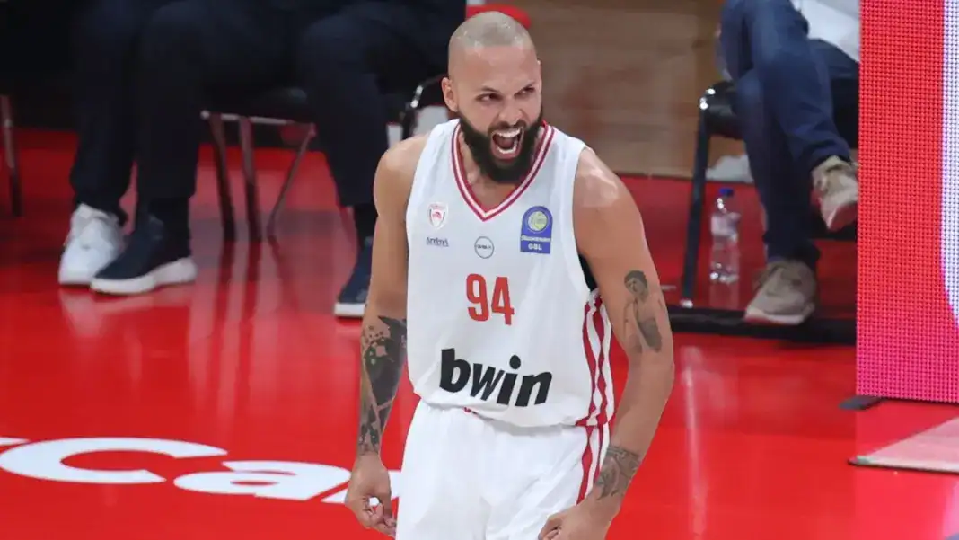 Ολυμπιακός – Παναθηναϊκός 82-76: Οι «ερυθρόλευκοι» έκαναν το πρώτο βήμα προς τον τίτλο Ολυμπιακός – Παναθηναϊκός 82-76: Οι «ερυθρόλευκοι» έκαναν το πρώτο βήμα προς τον τίτλο