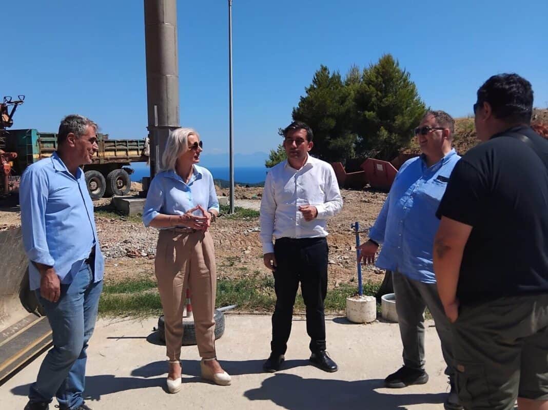 Στη Σκιάθο η Γενική Γραμματέας της ΑΔΘΣτΕ Ρένα Καραλαριώτου -Επίσκεψη εργασίας με επίκεντρο το περιβάλλον και τις υποδομές του νησιού Στη Σκιάθο η Γενική Γραμματέας της ΑΔΘΣτΕ Ρένα Καραλαριώτου -Επίσκεψη εργασίας με επίκεντρο το περιβάλλον και τις υποδομές του νησιού