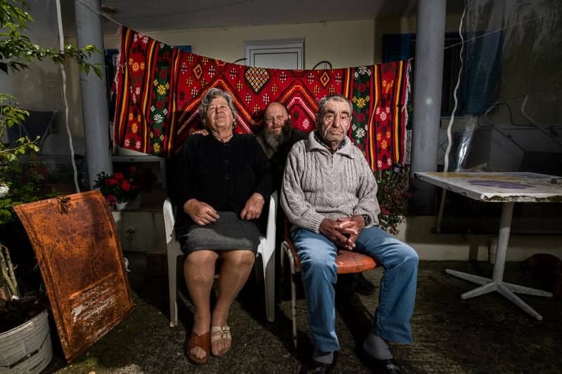 Η Σκιάθος δεν ήταν απλώς ο τόπος τους. Ήταν ο τρόπος που έμαθαν να αντέχουν Η Σκιάθος δεν ήταν απλώς ο τόπος τους. Ήταν ο τρόπος που έμαθαν να αντέχουν