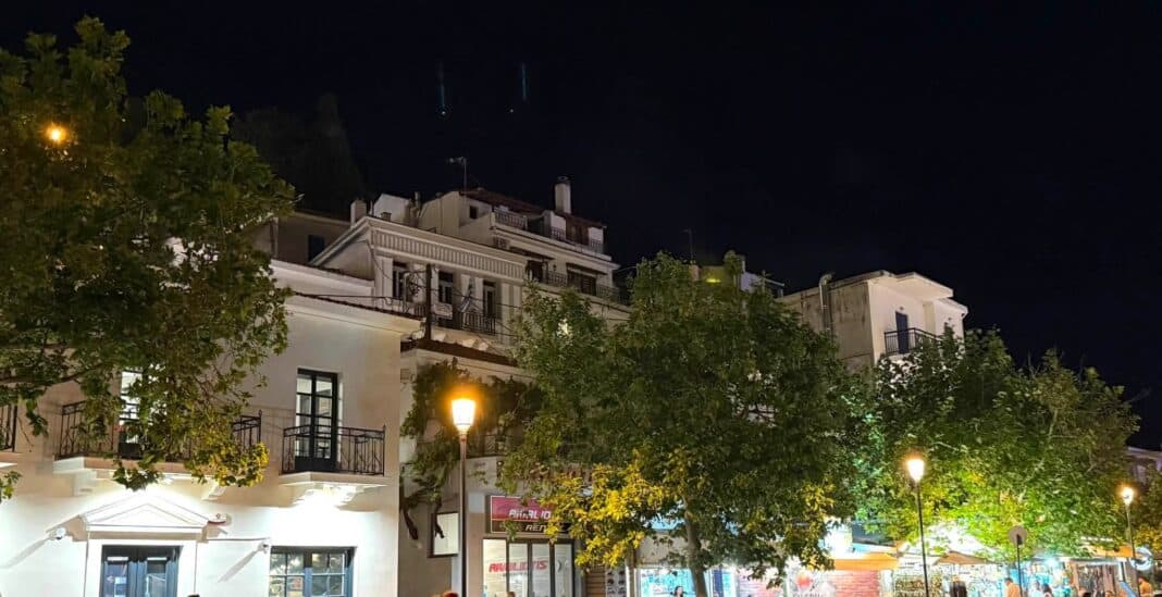 Δήμος Σκιάθου: Αντικαταστάθηκαν 50 φωτιστικά σε όλες τις γειτονιές Δήμος Σκιάθου: Αντικαταστάθηκαν 50 φωτιστικά σε όλες τις γειτονιές